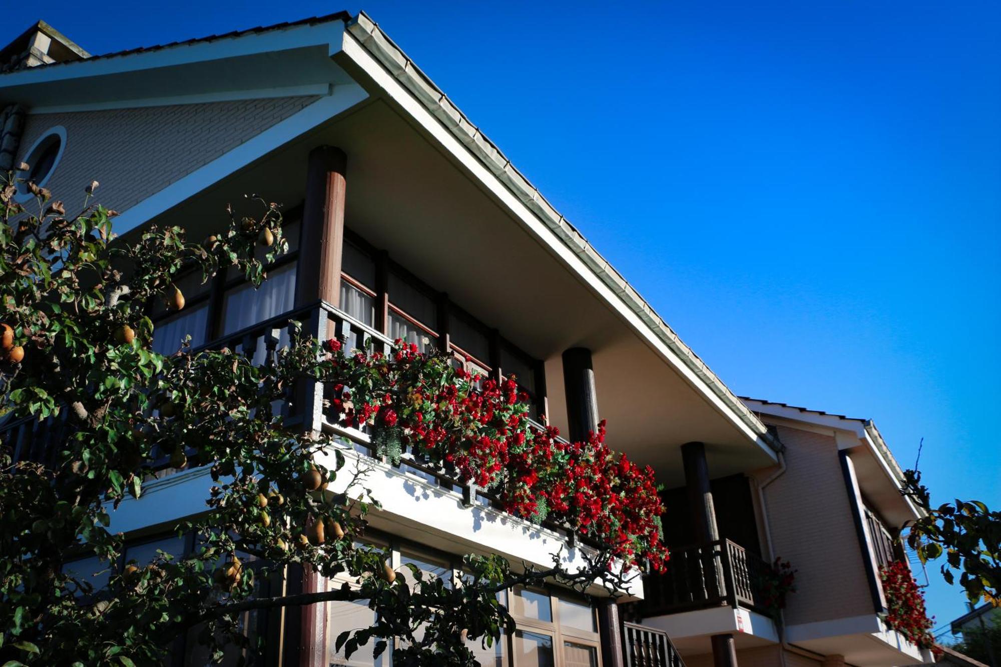 Отель Cosma House Инохедо Экстерьер фото